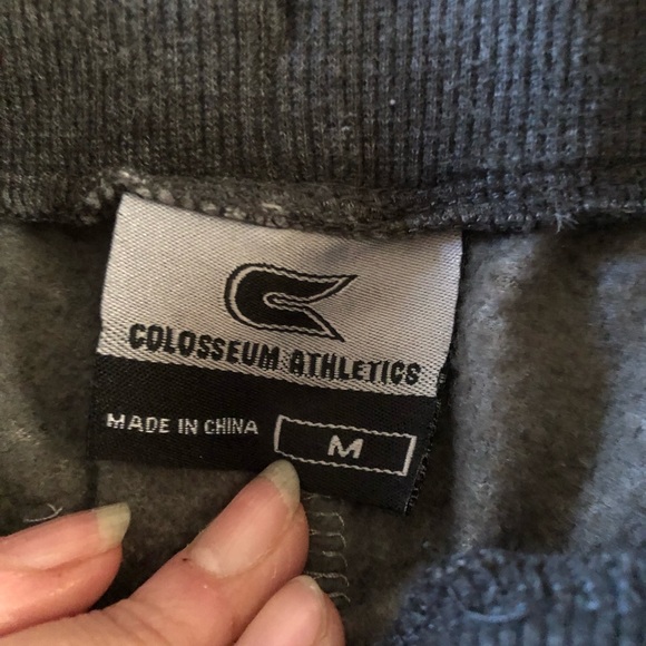 5/$20 EUC Colosseum Athletics Mens gray joggers Medium - Picture 2 of 3